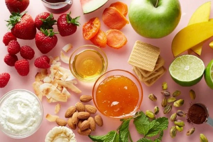 Fruity – Apple, peach, strawberry, citrus blends