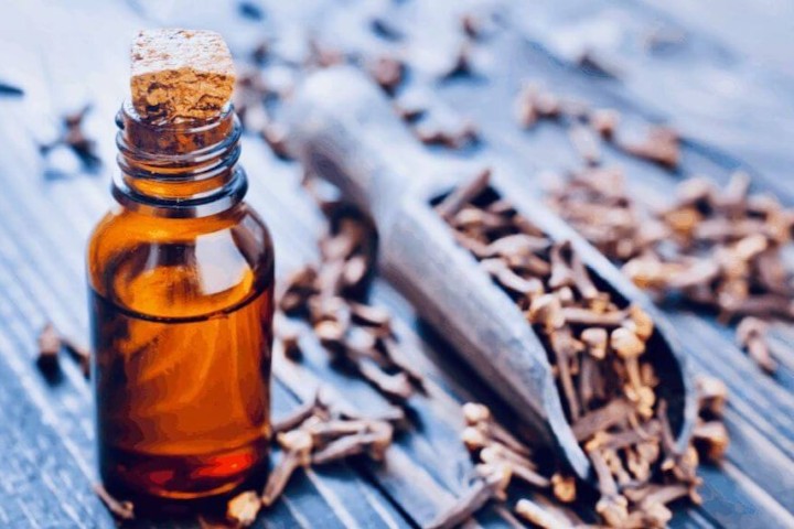 Spicy – Cinnamon, clove, vanilla